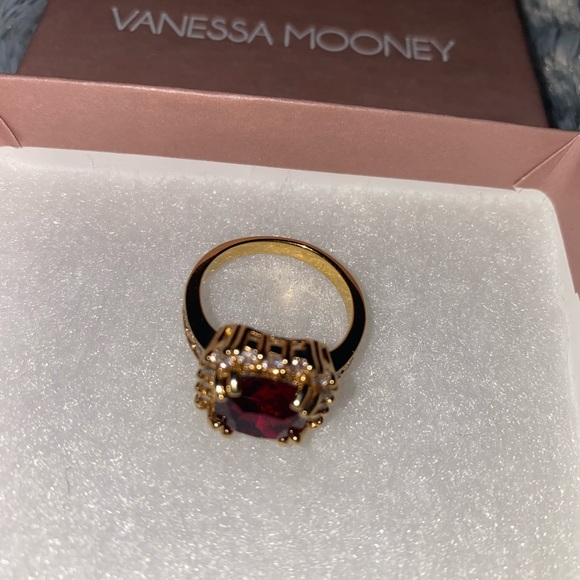Vanessa Mooney: The Zena Ring - Picture 9 of 9